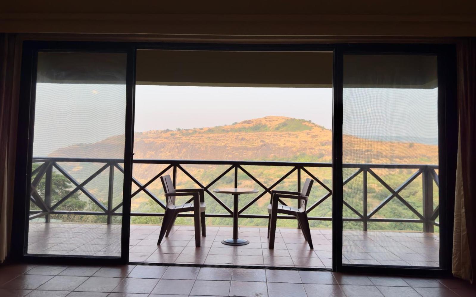 Upper Deck Resort - Stay And Relax At The Highest Peak Lonavala Exterior photo