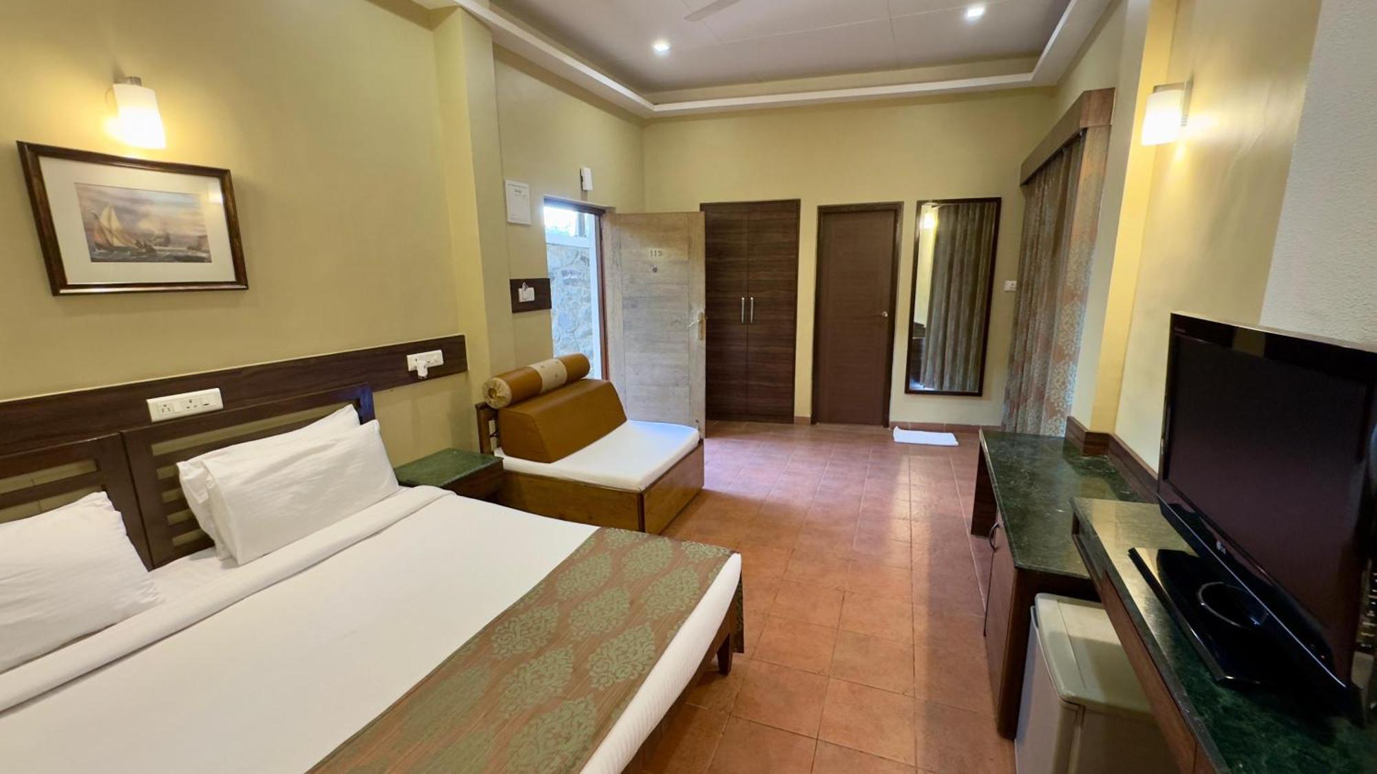 Upper Deck Resort - Stay And Relax At The Highest Peak Lonavala Exterior photo